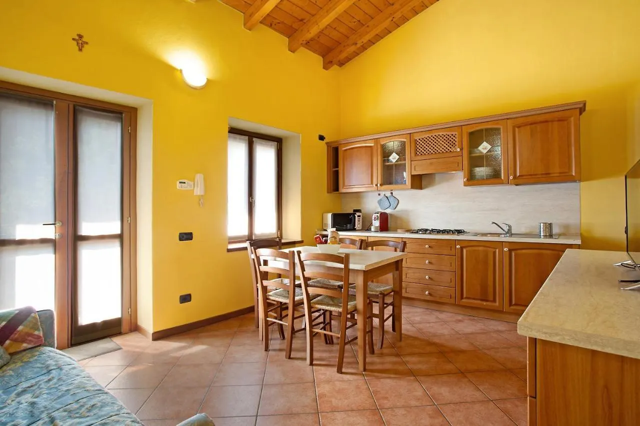 Residence Appartamento Londra Civate Italy